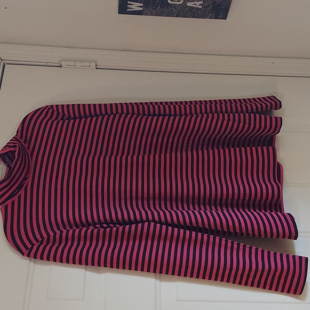 Stripe Turtle Neck - Picture 2 of 6
